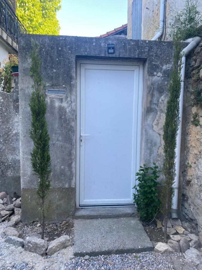 Studio Numero 3 Villeneuve-les-Avignon Bagian luar foto