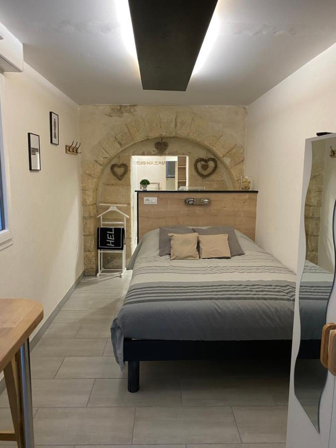 Studio Numero 3 Villeneuve-les-Avignon Bagian luar foto